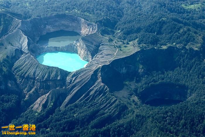 令人驚嘆的火山湖   -   12  Kelimutu, Indonesia.jpg