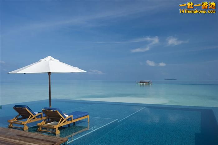 Infinity Pools     11    Maldives.jpg