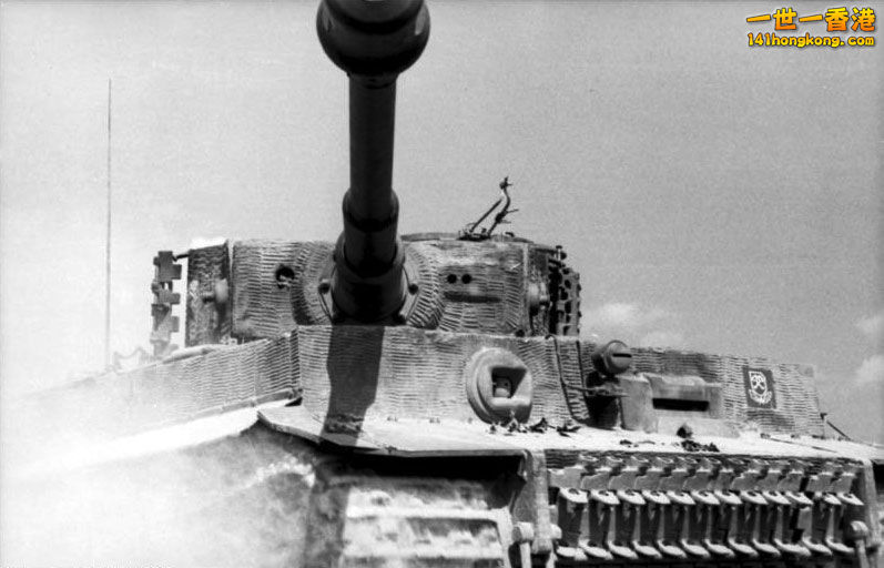 The Tiger I\'s armour reached up to 120 mm on the mantlet. This tank is a.jpg