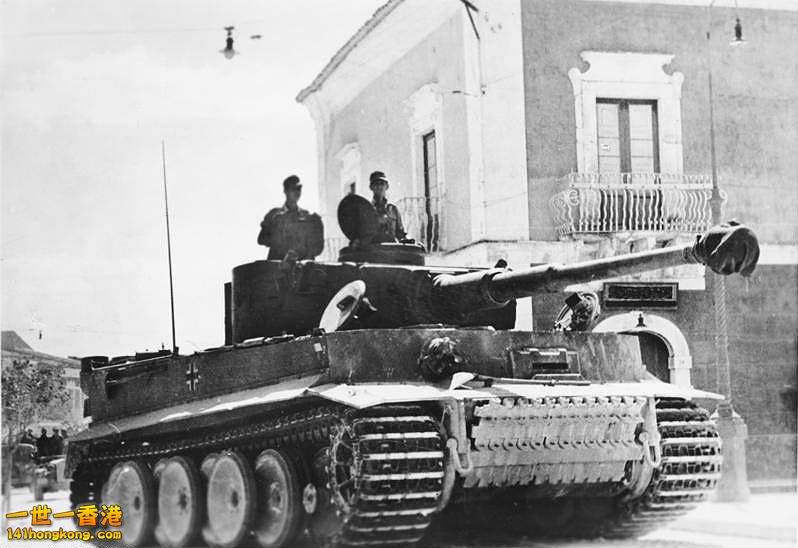 駐守於西西里島，第504重戰車營第2連的初期型虎I（1943年）.jpg