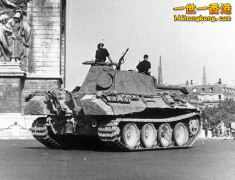 A Panther tank of 12th SS Panzer division in Paris shortly before the invasion, .jpg