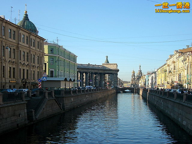 640px-Griboyedov_Canal_2.jpg