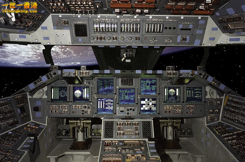 During STS-101, Atlantis was the first Shuttle to fly with a glass cockpit..jpg