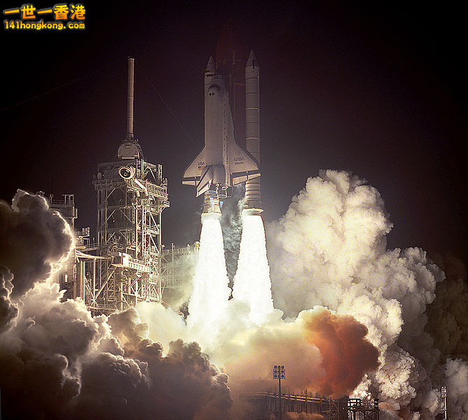 The launch of STS-36 on 28 February 1990.jpg