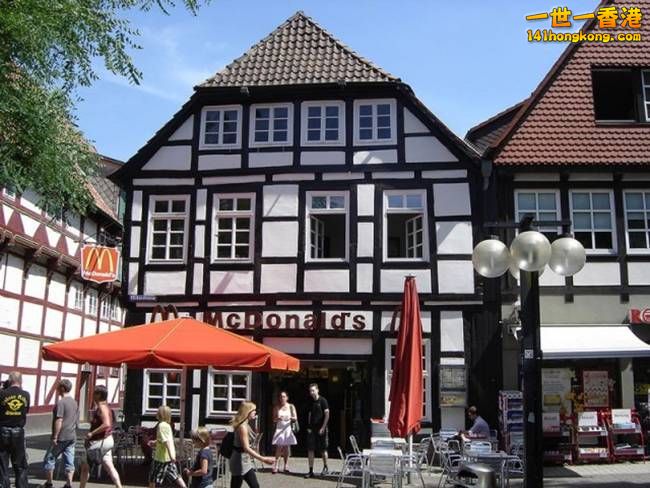 McDonalds Restaurants      09   Hameln, Germany.jpg