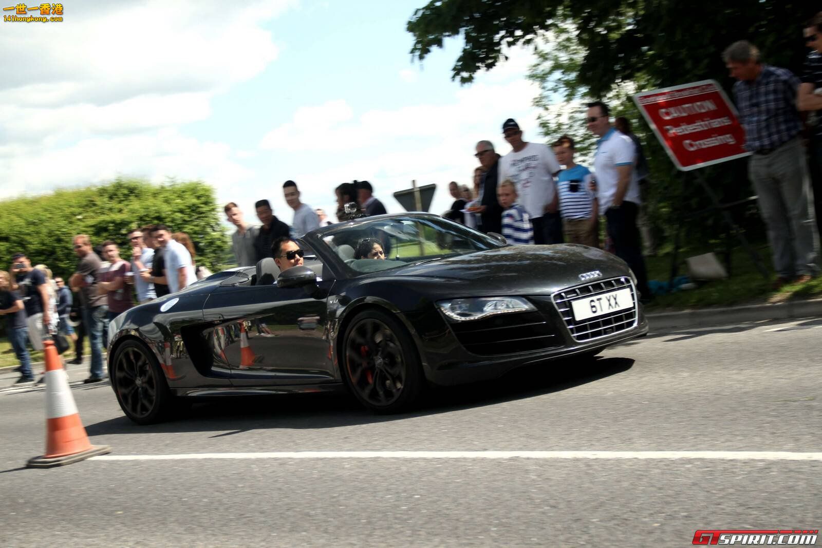 audi-r8-v10-spyder_tn.jpg