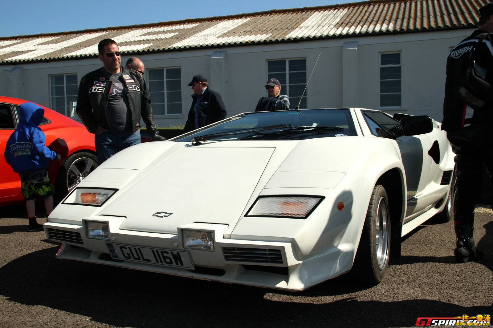 lamborghini-countach-kit_tn.jpg