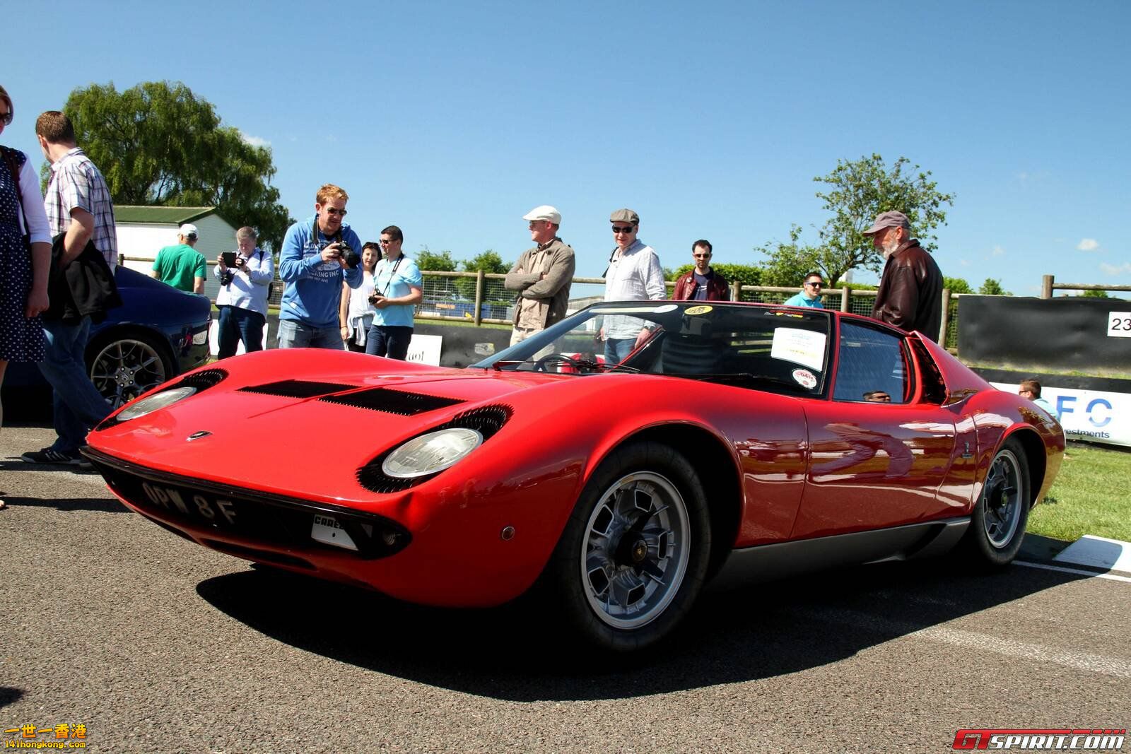 lamborghini-miura_tn.jpg