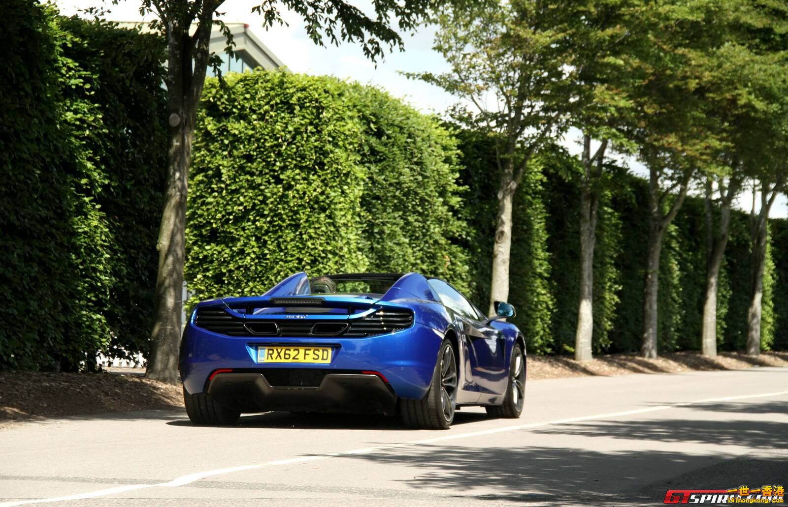 mclaren-12c-spider_tn.jpg