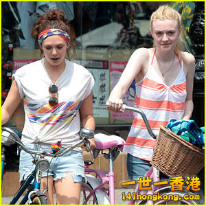 dakota-fanning-elizabeth-olsen-big-apple-bicycles.jpg