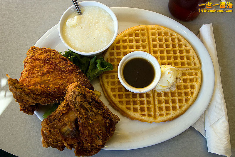 800px-Chicken_and_Waffle.jpg