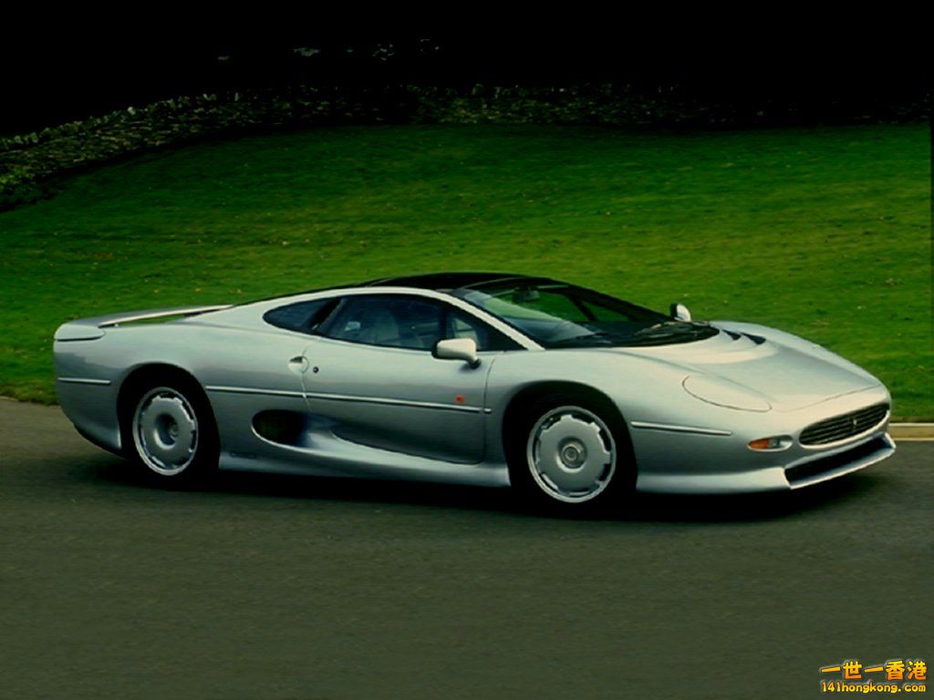 jaguar XJ220 .jpg