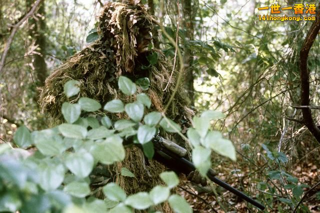 Marine_sniper_ghillie_suit.jpg