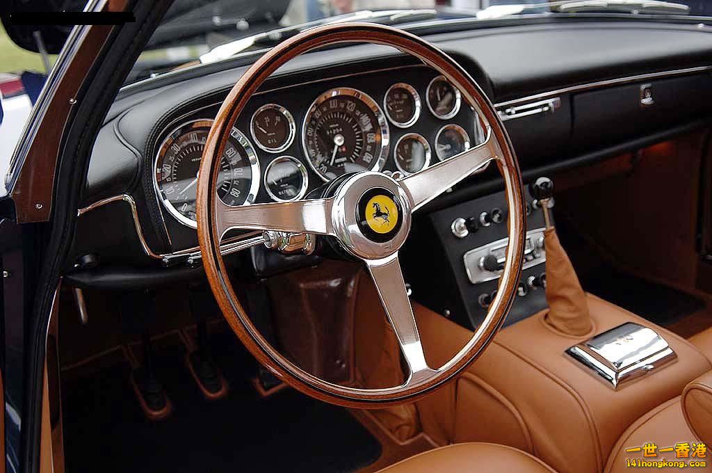 61_Ferrari_400_Superamerica_PF_Coupe_DV-06-PBC_i02.jpg