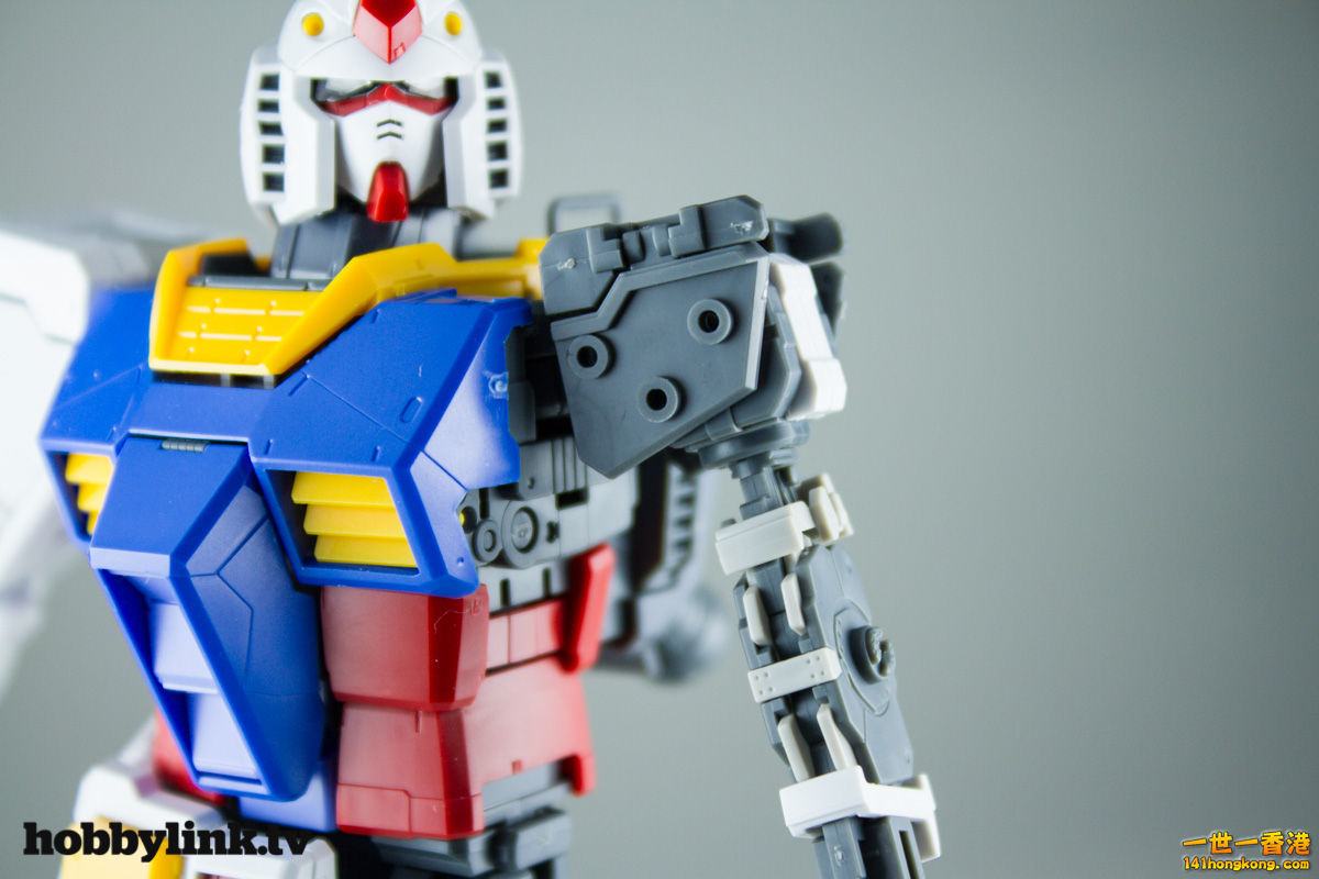 1-100-MG-Gundam-RX-78-2-Ver.3.0-3.jpg