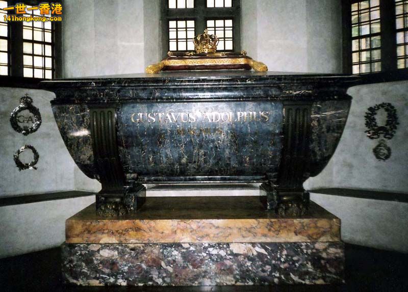 Gustav Adolph\'s sarcophagus at Riddarholm Church.jpg