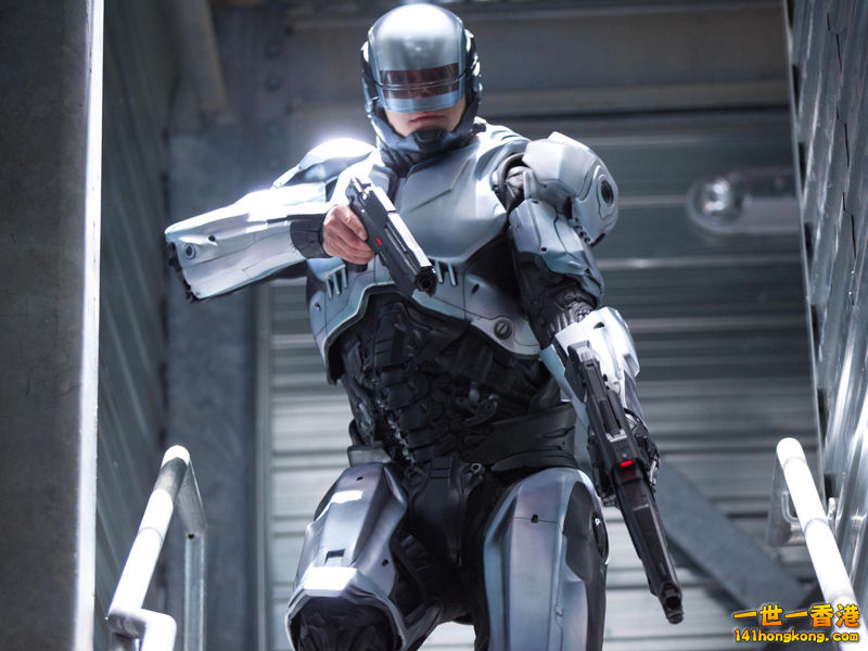 robocop-trailer-2014-suit-image.jpg