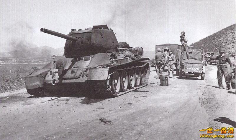 A Soviet-made North Korean T-34 tank knocked out by United States Marine Corps forces.jpg