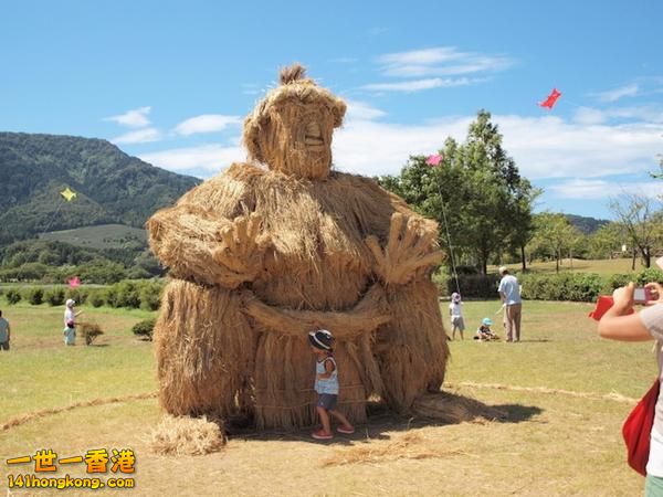 straw_art_festival_2013_5.jpg