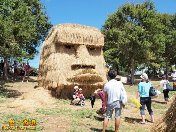 straw_art_festival_2013_6.jpg