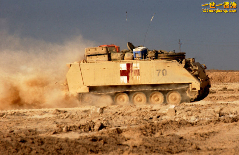 2004年時的一輛美軍M113戰場救護車.jpg