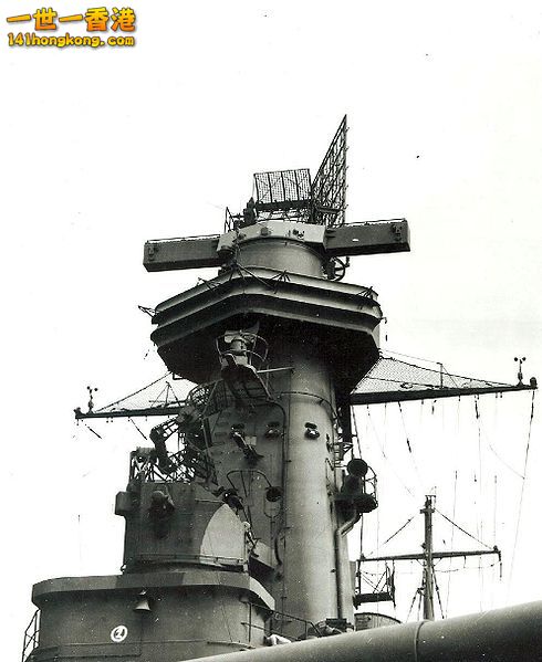 Washington\'s tower foremast, seen on 18 August 1942 at the New York Navy.jpg
