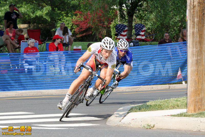 1275369819-tour-of-somerville-bicycle-race_344301.jpg