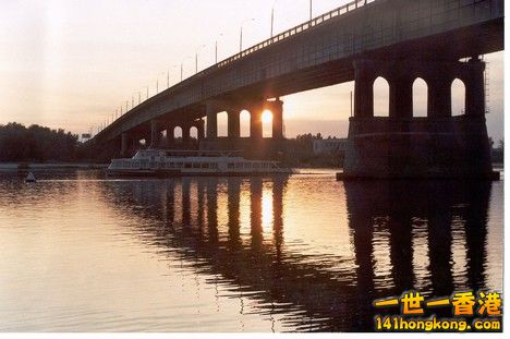 Leningrad bridge over the Irtysh.jpg