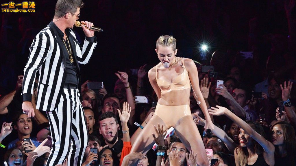 miley_cyrus_vma_performance_robin_thicke.jpg