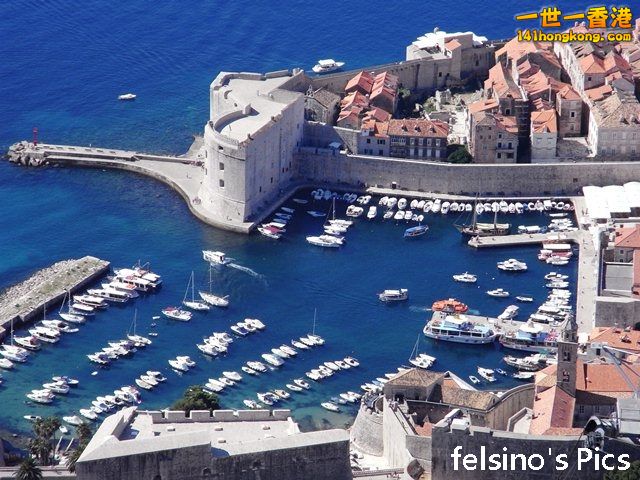 Croatia-Dubrovnik-St. John's Fortress facing the Adriatic Sea.jpg