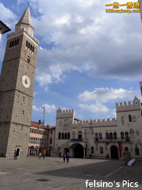Slovenia-Koper-Tito Square with Belfry Town Tower & Praetorian Palace in backgro.jpg