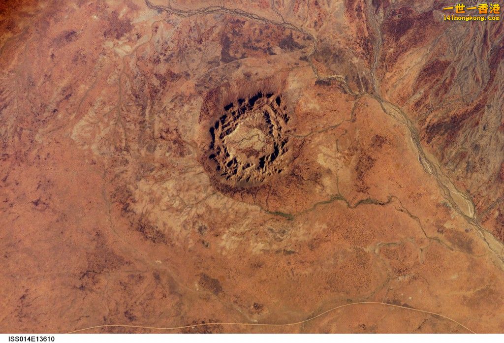 Gosses Bluff Crater 3.jpg
