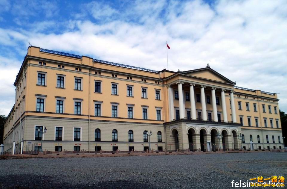 Oslo-Royal Palace.jpg