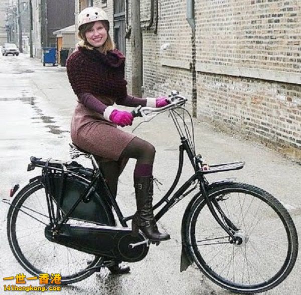 bike-helmet-chic-style.jpg