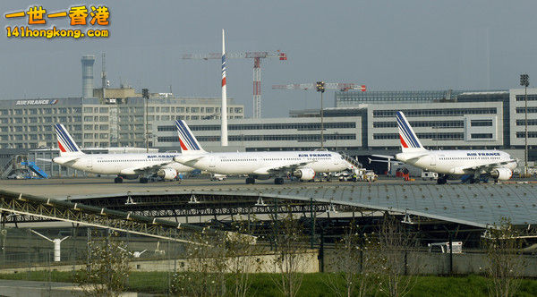 Charles de Gaulle Airport.jpg