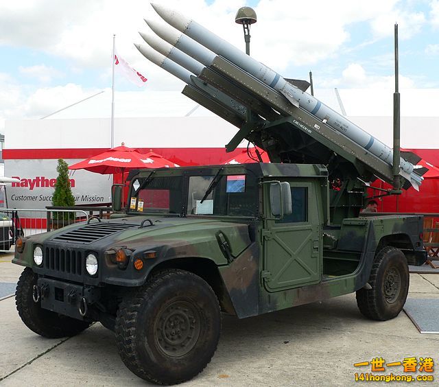 車載版防空AIM-120.jpg