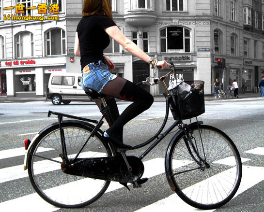 copenhagen-girl-on-bike2.jpg