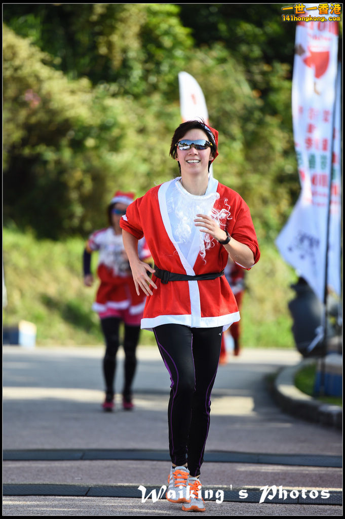 141214 Santa Run - 0174.jpg