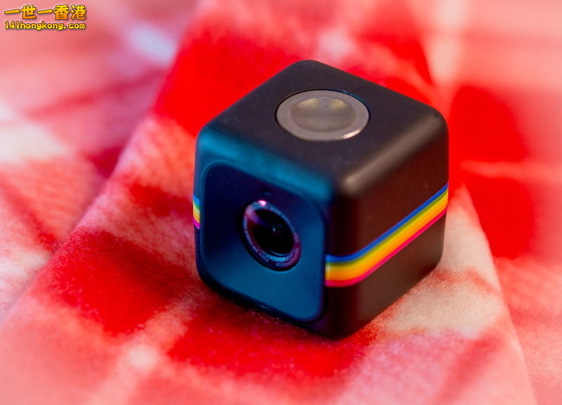 4機底內置磁石，用家可直接將Polaroid CUBE吸附在金屬物件上，毋須加裝配件。.jpg.jpg