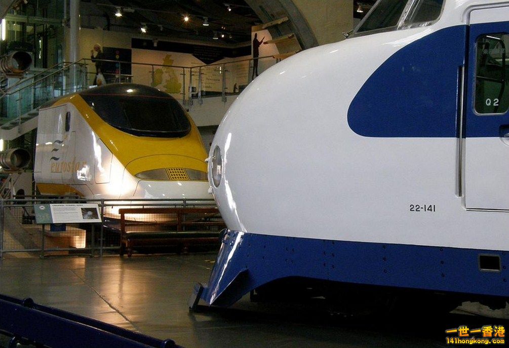 Japanesse Bullet 22-141 National Railway Museum, York.jpg