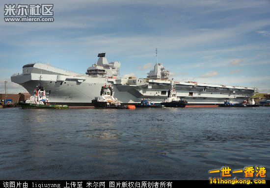 UK New Aircraft carrier 2.jpg