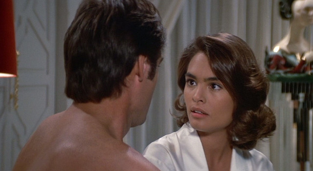 1989License to kill 殺人執照，邦女郎Talisa Soto.jpg