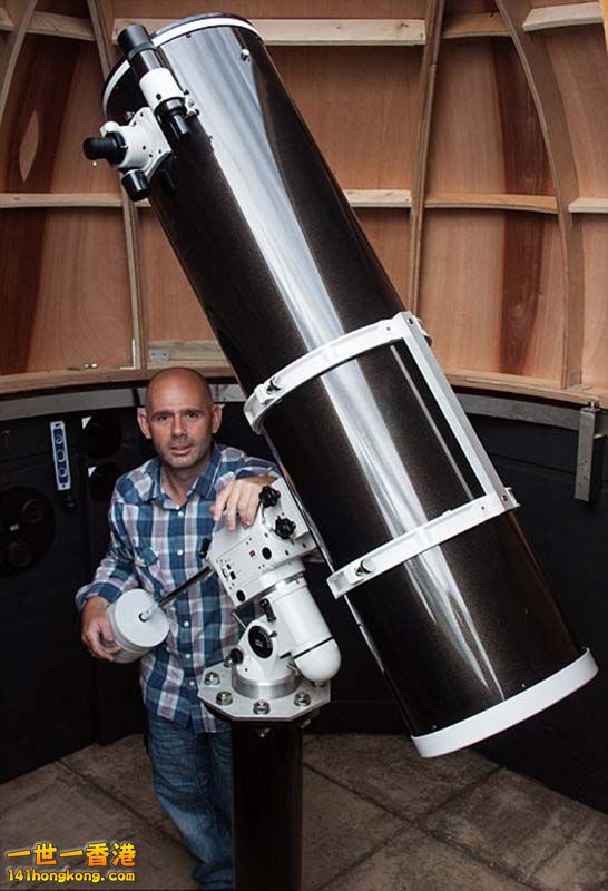 804   格裏納姆使用的望遠鏡價值1500英鎊.jpg