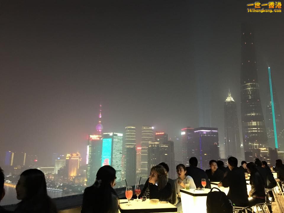 Shanghai on the Bund4.jpg