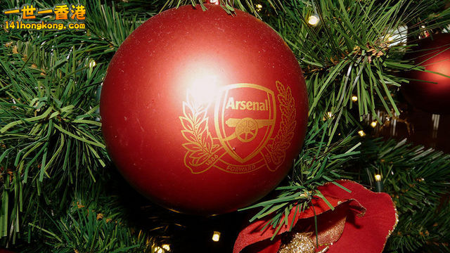 arsenal_christmas_tree_42584.jpg