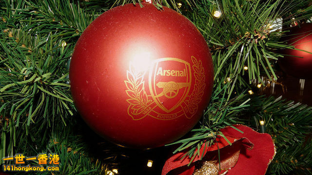 arsenal_christmas_tree_42584.jpg