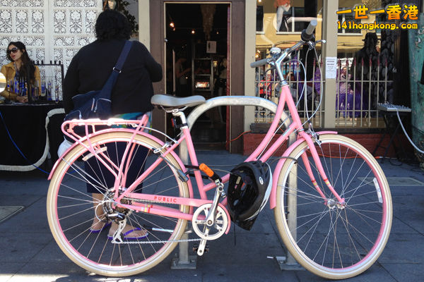 pink-public-bike.jpg