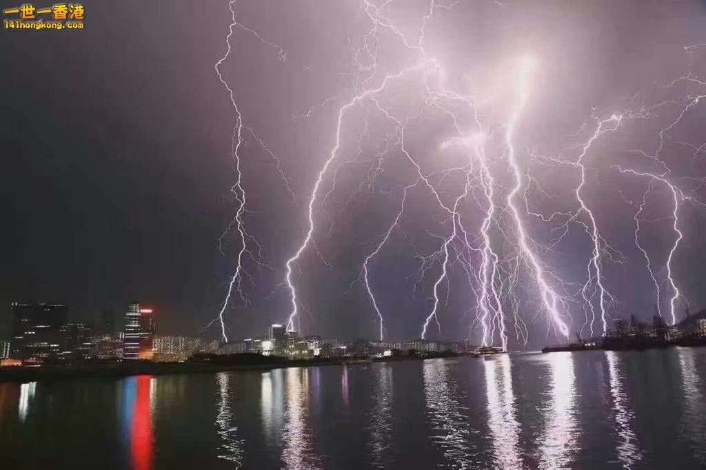 雷電