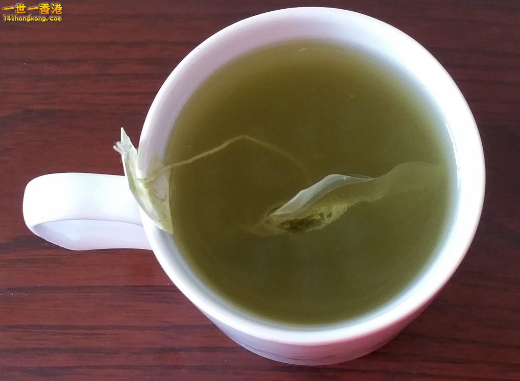 green tea in cup.jpg