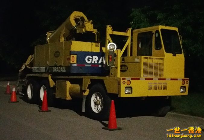 construction truck.jpg